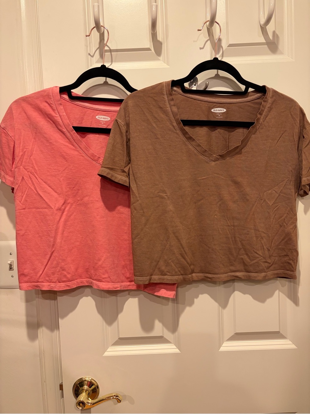 Old Navy V-Neck Cropped Tee Duo - Coral Pink & Brown, size XS